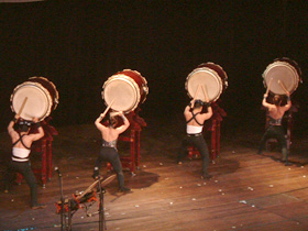 太鼓集団天邪鬼による学校公演