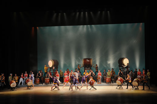 ©池田麻里 フィナーレは、出演団体がステージに揃い、息のあう演奏をみせた